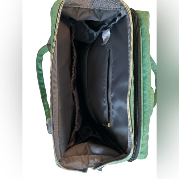 LEQUEEN Baby Diaper Bag Waterproof  Backpack Portable Crib Changing Station EUC. - Picture 10 of 15